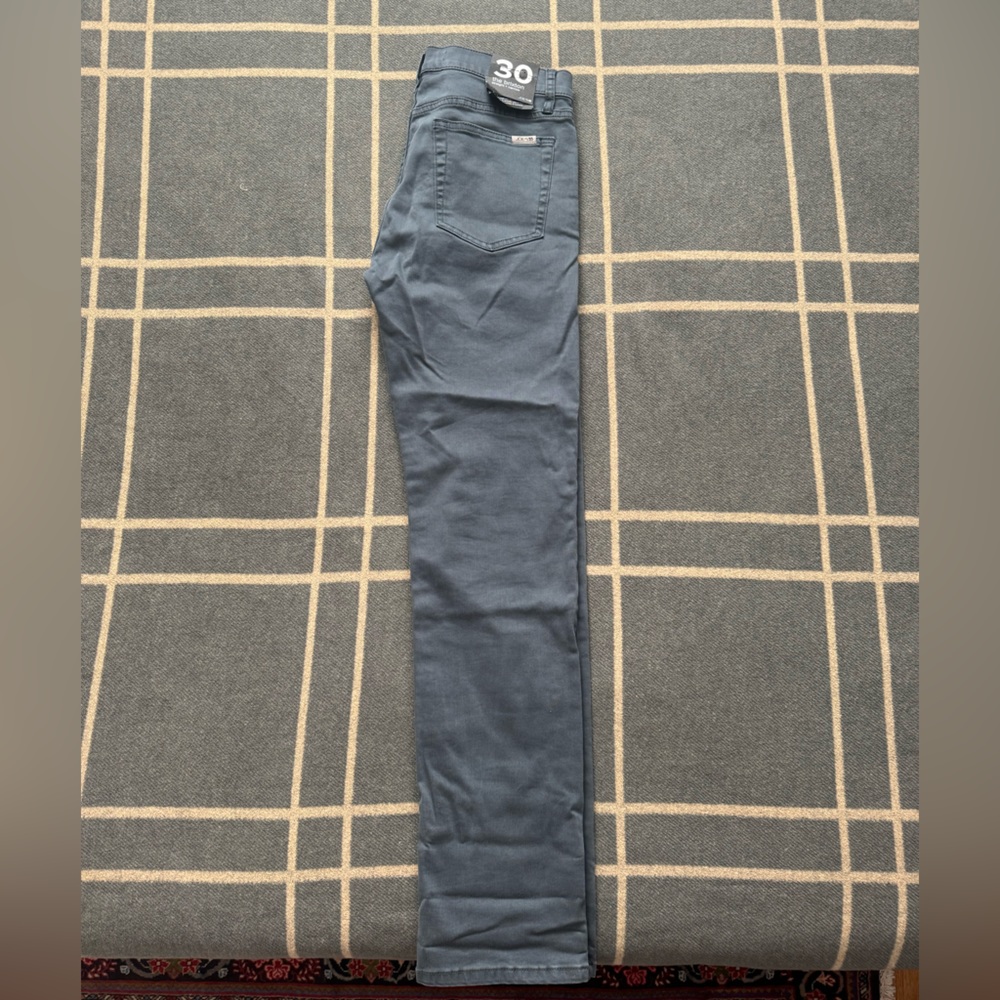 Joe’s The Brixton men’s jean kinetic size 30 (new with tags!)